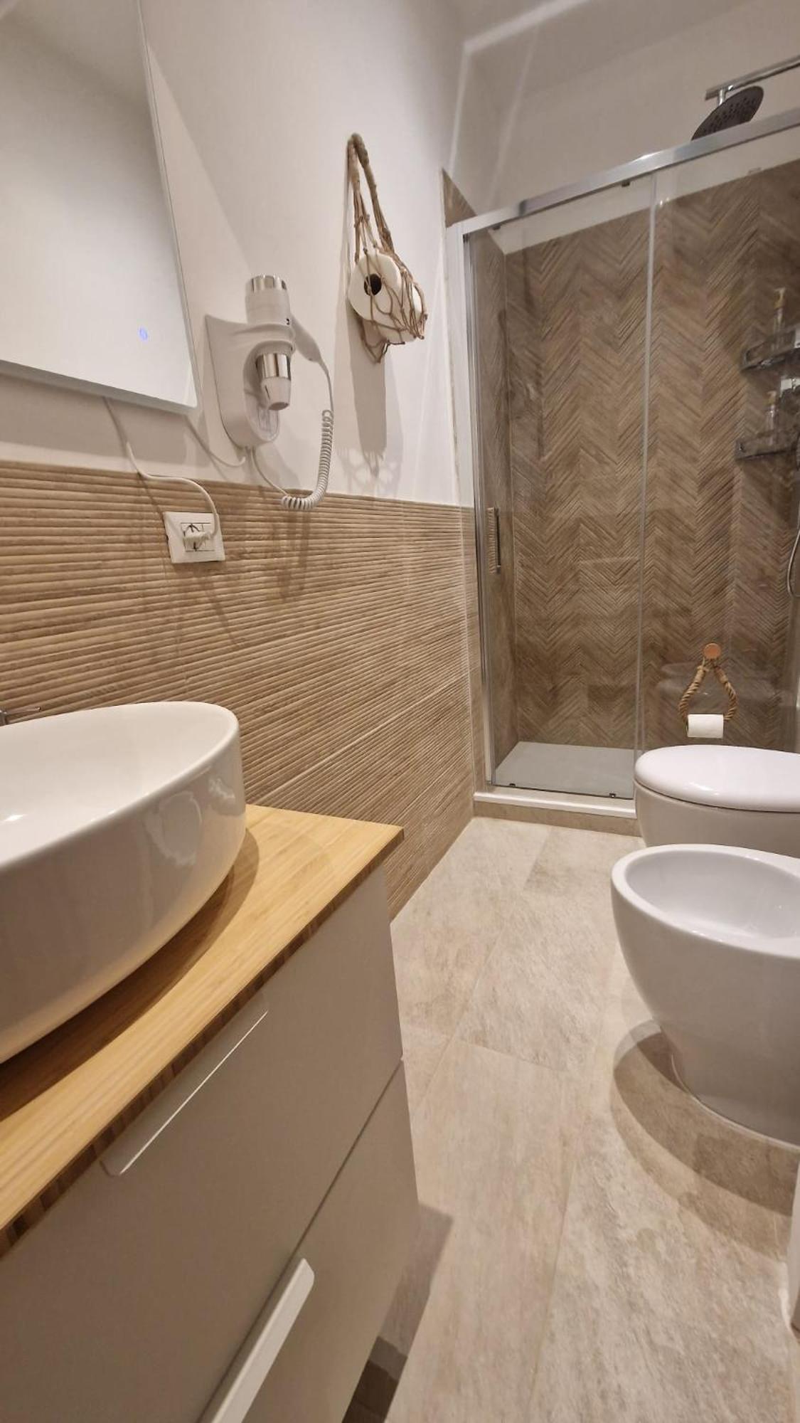 La Perla Di Ro Apartment Savona Luaran gambar